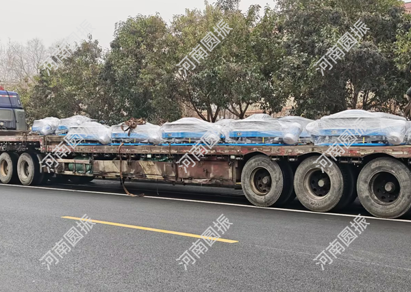 山東省12臺(tái)直排篩發(fā)貨