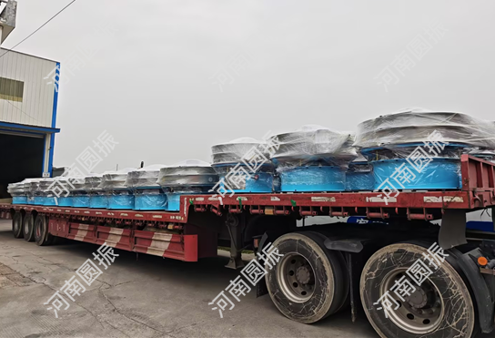 四川省德陽市26臺(tái)超聲波振動(dòng)篩發(fā)貨